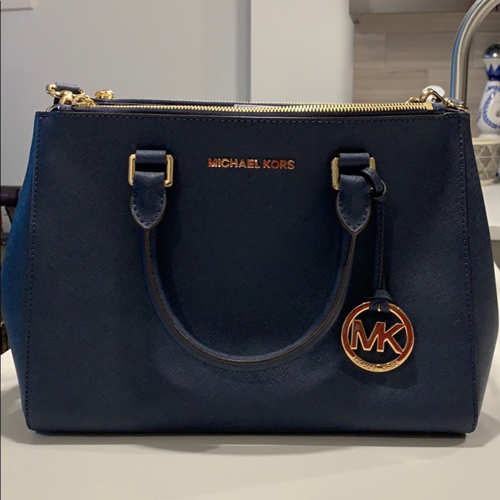Michael Kors Medium Crossbody